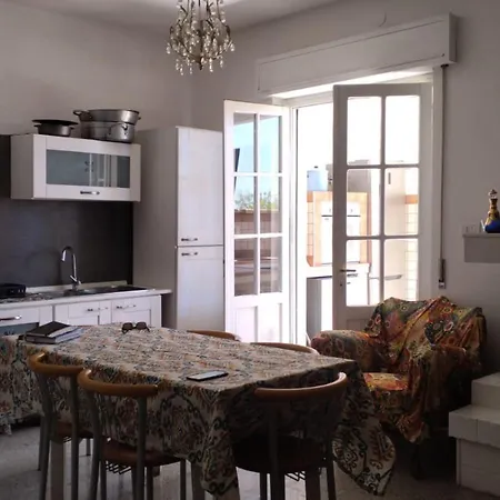 Celeste's House Apartment Giba