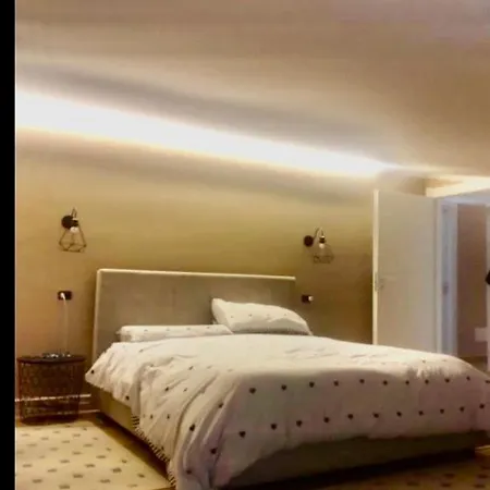 דירה Celeste's House